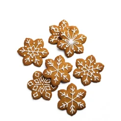 Iced Gingerbread Snowflakes>Daylesford Organic Best