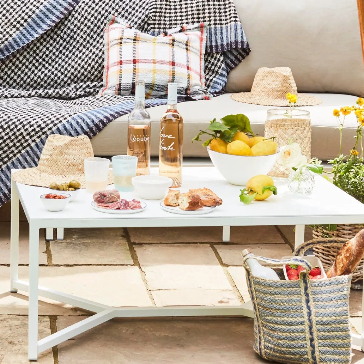 Kingham Coffee Table, White>Daylesford Organic Fashion
